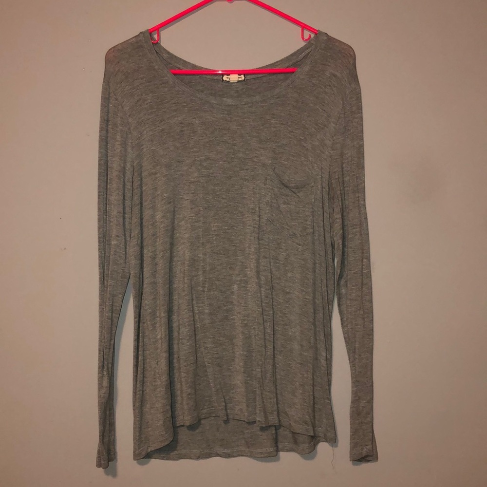 grey basic long sleeve t-shirt